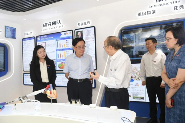 何维率队赴四川开展“生物制造与材料强国”专题调研和农工党组织建设工作调研
